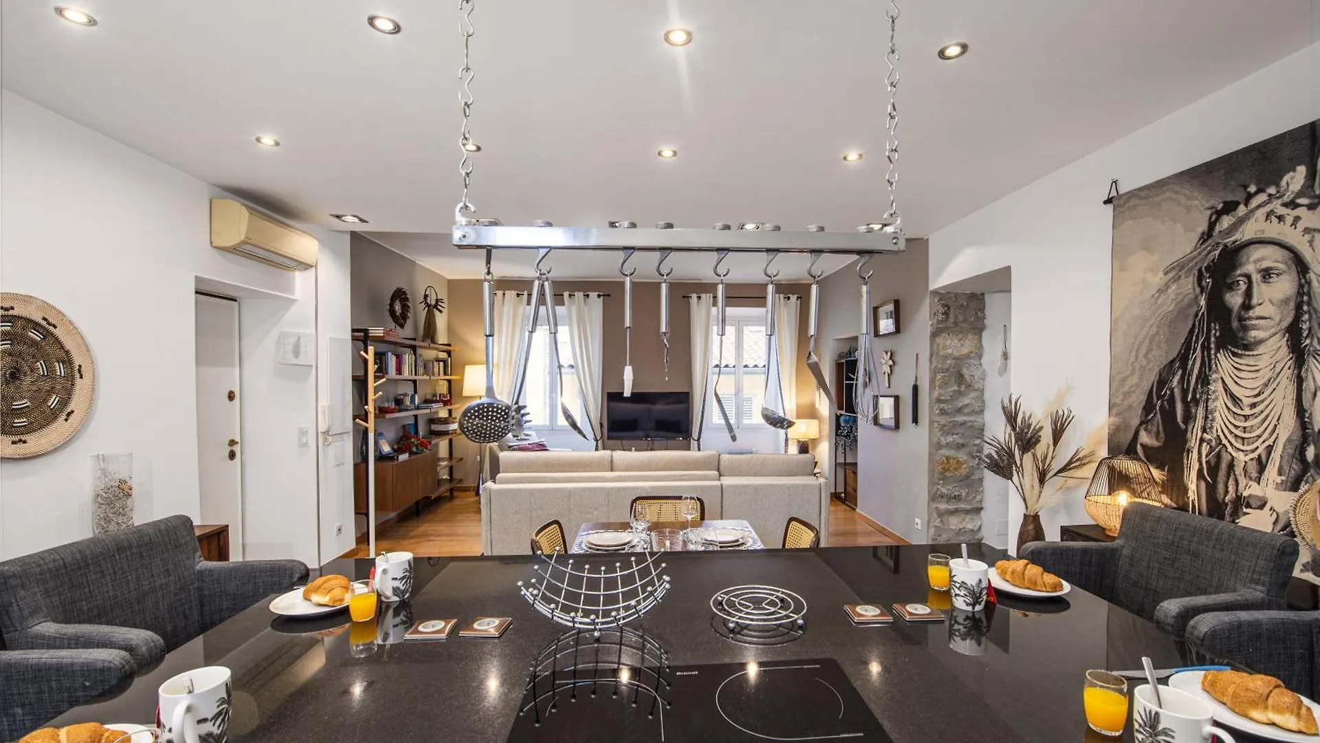 Apartment L'Eclat, Mediterraneen - Hypercentre, Rue Pietonne Menton